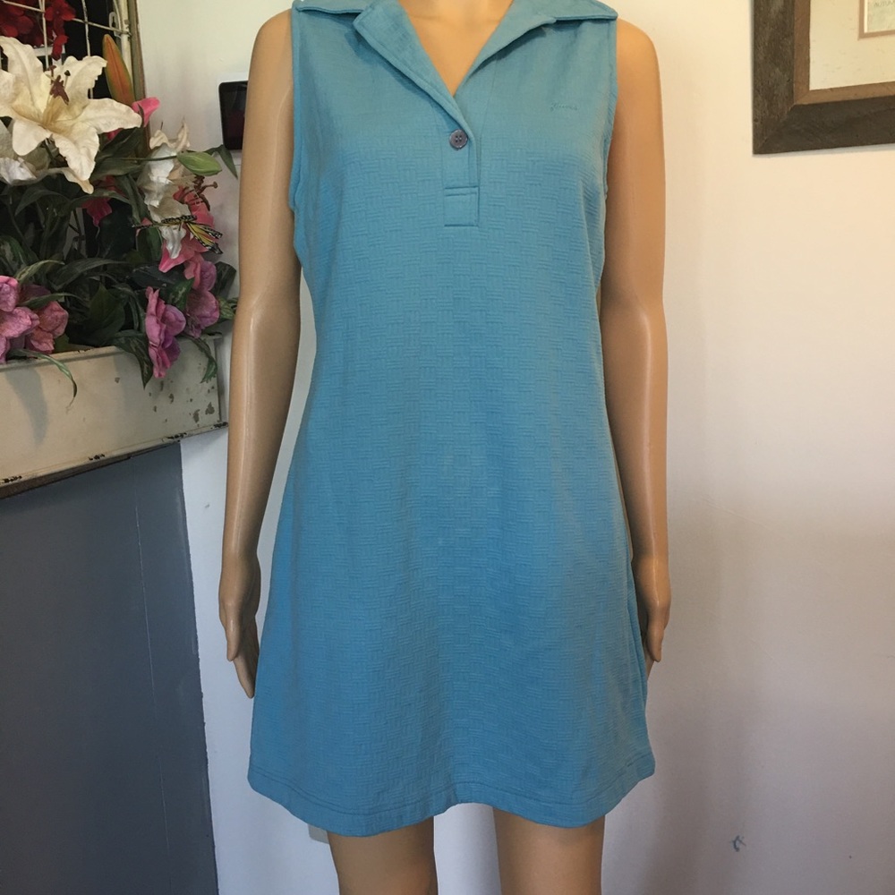 GUESS golf dress collared lapel sleeveless v-neck parquet basket weave design